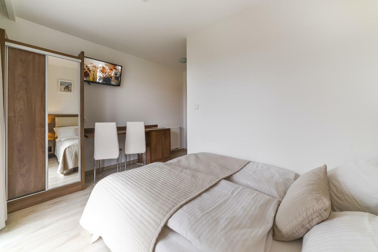 Apartamenty I Pokoje Goscinne Relax Jastarnia Esterno foto